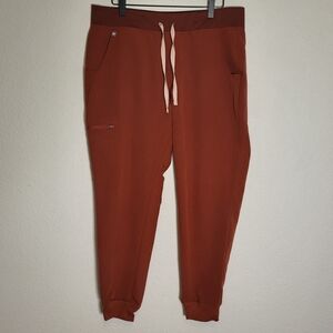 Figs Zamora Jogger Scrubs in Aburn Burnt Orange size Large